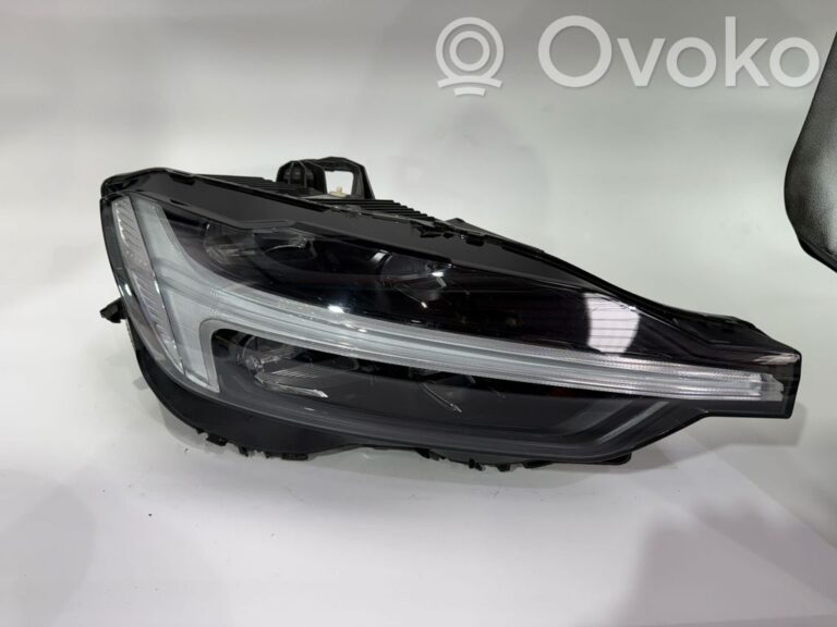 f1bdbce7550a9a4552d2fcd38eefc3ef-59de65cc6fa8b85e80dc16abacfa56d7_headlight_headlamp