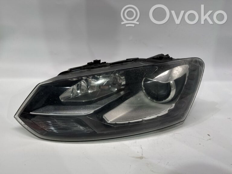 f4675e4f6ee7488f3878297901c88bef-c4477df4642223642a26fe3e5bff304d_headlight_headlamp