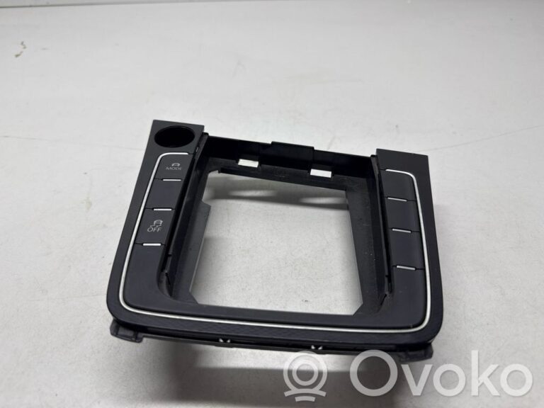 f73bf8f7bb5d003e8b376f28667f7b8e-0bf826d1c728b1942259ad27522730da_center_console