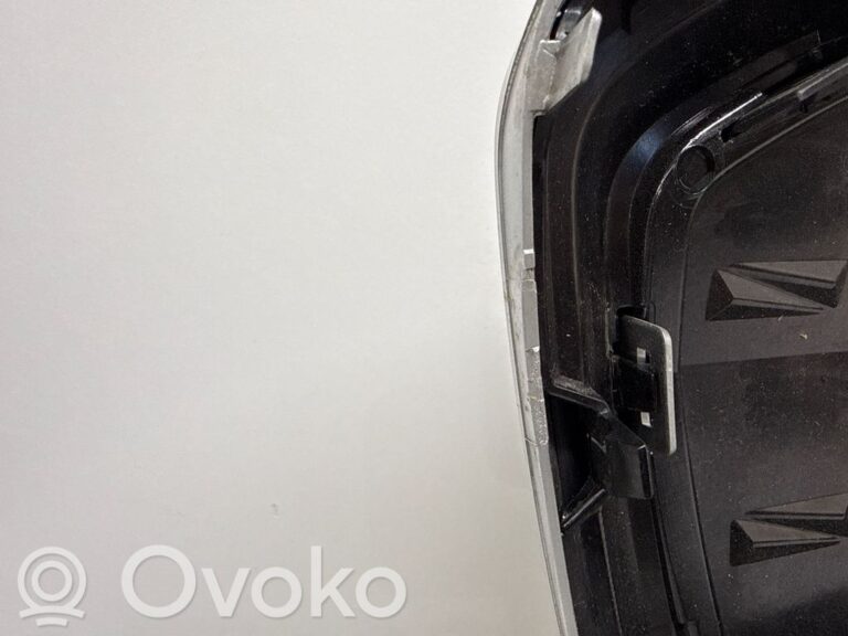 f7902b0682bbf0d5cc004a824757971d-b3cf1be953424340b33d75ba3c232c2d_front_bumper_upper_radiator_grill