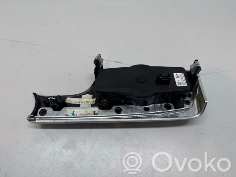 fabc5681e122d0e12f1e8d9d2fd0bac2-f484388babd6966ad34bbab2fcabeaed_light_switch