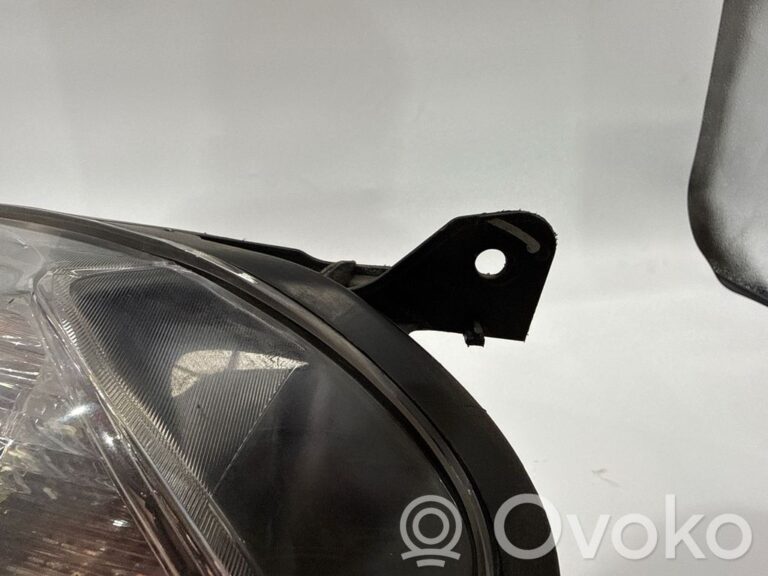 ffb18b01cce775976748dc157fe84a4e-5b72546029b2473af159362c3effde8c_headlight_headlamp