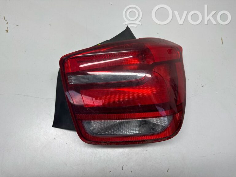 0101770675f22a667f21fc163f97095b-06266982df0854747552003f5414a877_rear_tail_lights