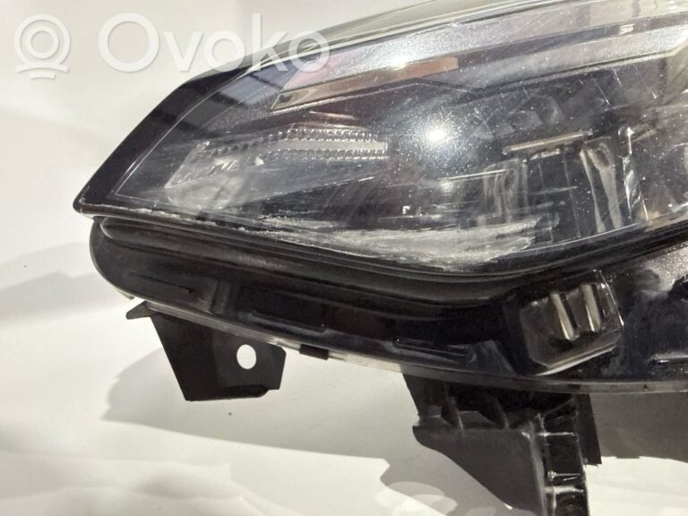 048630b2713922d52d288e56f908524d-010f1b8376559df7e1e40214180abc1f_headlight_headlamp