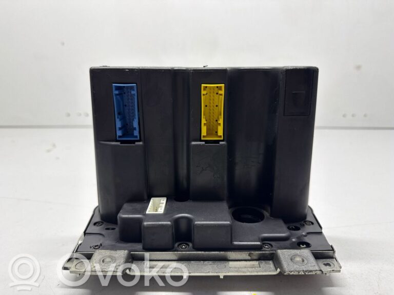 0731b4fd8d5f457309ea252252cf4ee1-8bd757e38026c51545ec670d4d2e7497_climate_control_unit