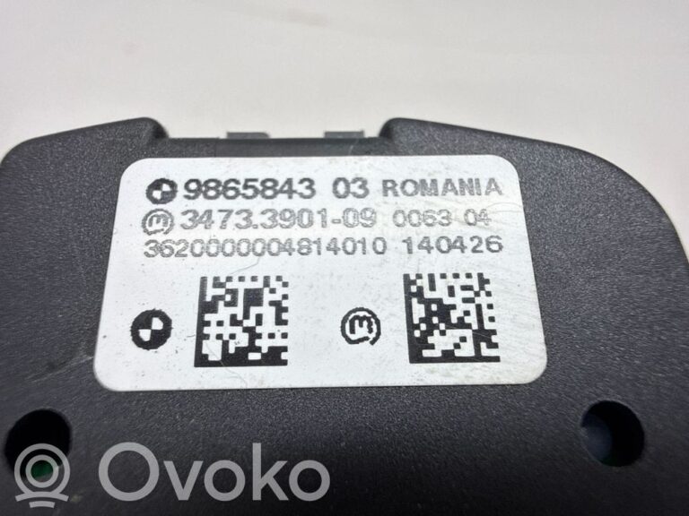 08b8415a3ff3a26702414e6b8d57c454-8c41418c83616a72476518496948ed16_light_switch