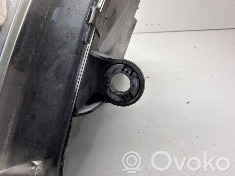 10b96ccfd2d07bcf31cb2be6e82e1dd0-9736a063adf41d20d6aeaf53d214edbf_headlight_headlamp