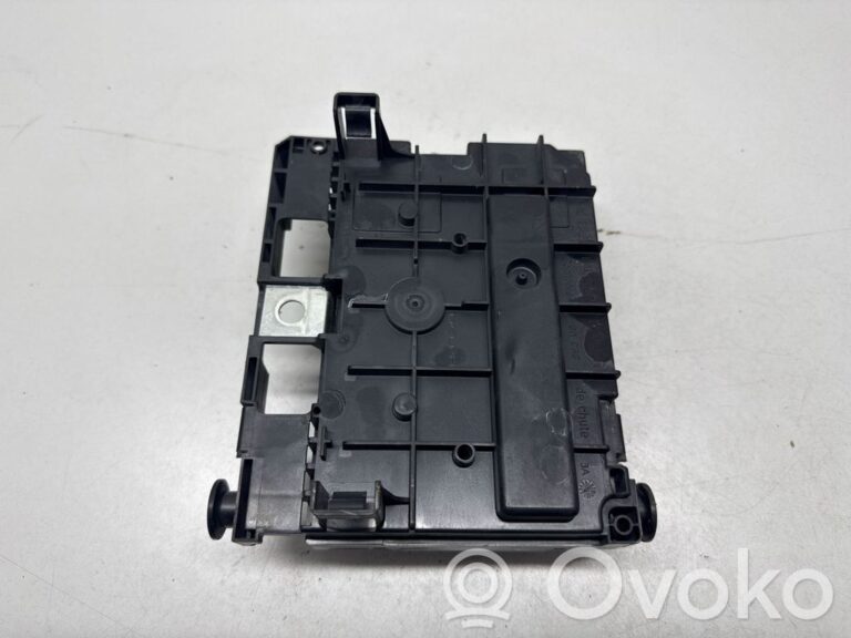 21de88d87997ed02f243be839b3c917f-704b9759d021164f0005ff6f8ca80bb8_fuse_box_set