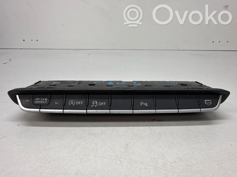 22a3efef2ce37912075ab3b1d5f74bb8-493e37869b448be9a1213bb0bfdc0a72_a_set_of_switches