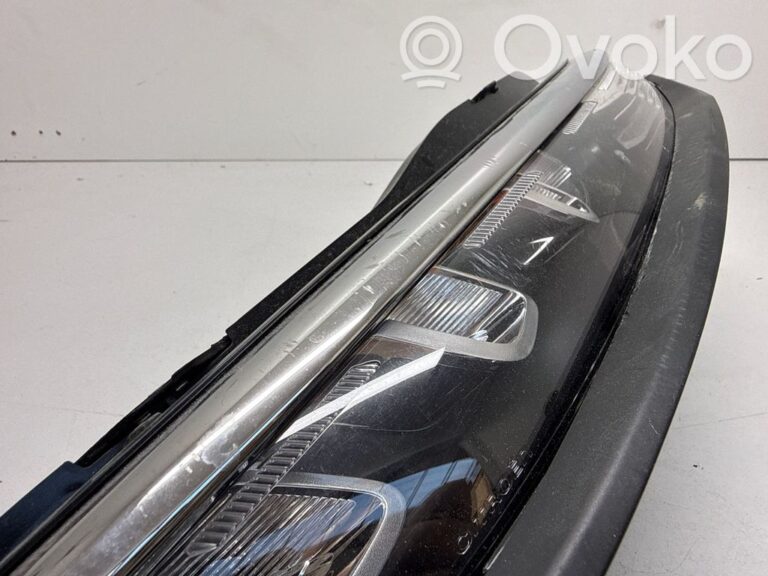 2be6e8369de31d07c8e66560fa9b3eda-c5cf40a48cf45686f83352482606ad24_headlight_headlamp