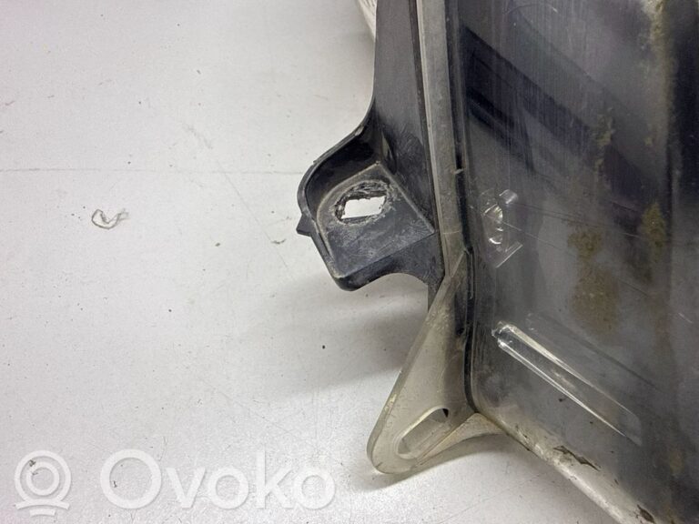 2d2f49e56902cb6b7414c2b154eac4da-25aa38604df08c27a37bd5abc48329a3_headlight_headlamp