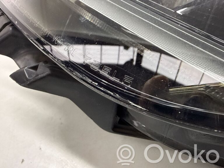 2f6f5004506a473f490a97e0447acaf8-d6dae3481dc25e6c765d832aacb51074_headlight_headlamp