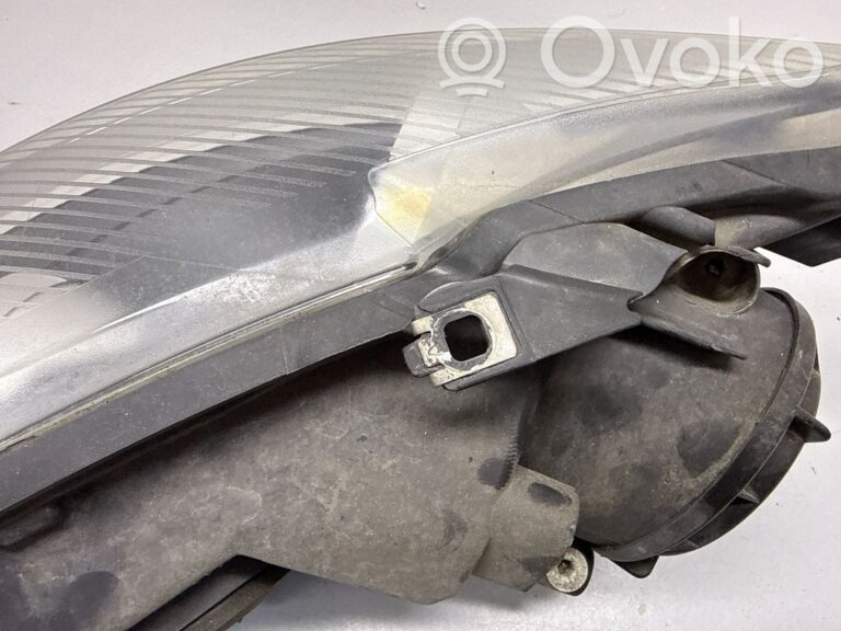 375af40078e392497368bf2fdd7d539e-2bee81358c8a472e187882456d9057e1_headlight_headlamp