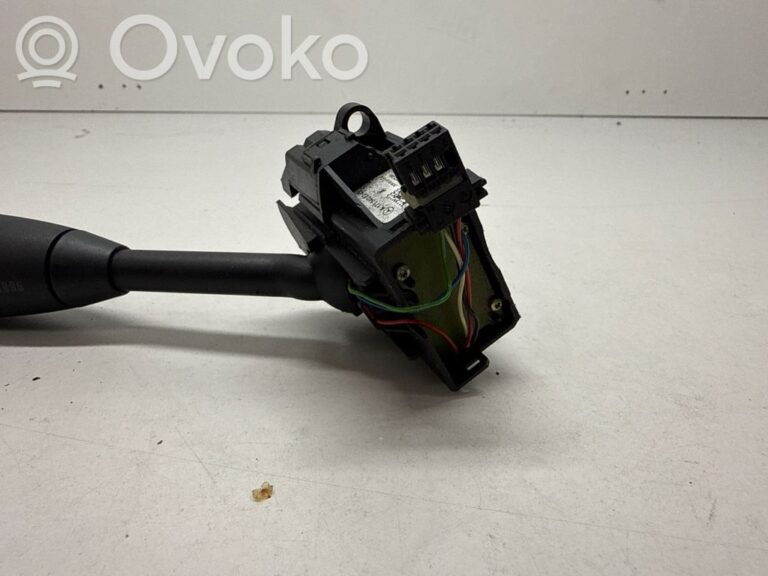 3e438c68aeb0bfc6670c1763beb0c77e-b6c0c7eba5c4b0ca5250c2362ec607de_wiper_control_stalk