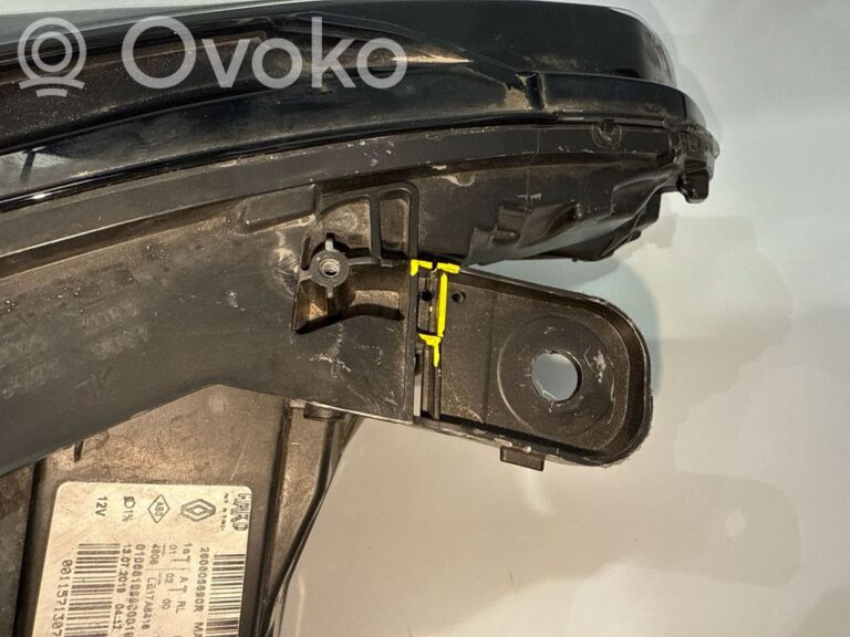 3e7d981cf1d32604b9097785ac45ca48-11acbe31beff1f7911a251b7e38ebda4_headlight_headlamp