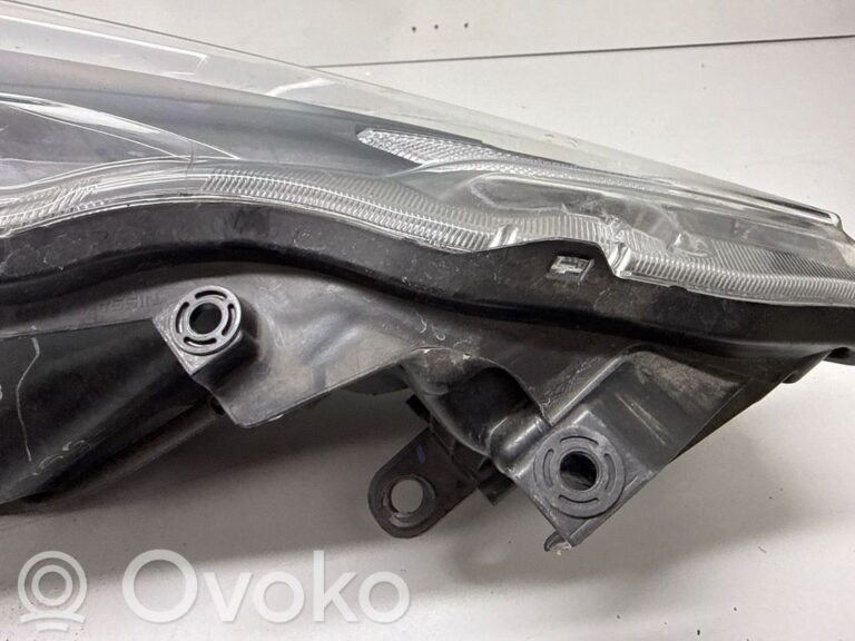 4277ce420002b15aac19cff408b290ac-a08d4d73a8f619e23a9e5543b6a9a6bb_headlight_headlamp