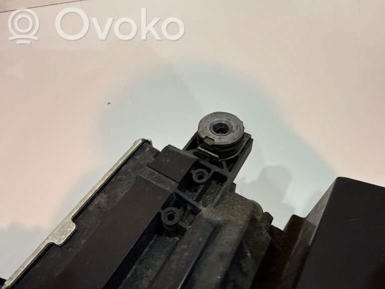 4ddb96b086bb0fd403d3d2b65598b9ee-ba4ce5510aeb7ac02ab4475f86661a77_headlight_headlamp