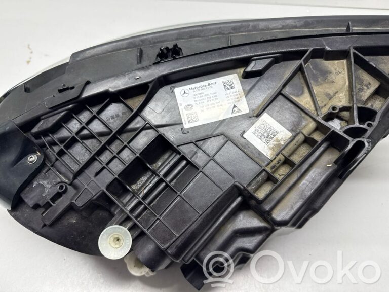 4edba1de157774c87ce6ea54e362b534-f1c9d7050ce48518d31546562d6a5225_headlight_headlamp