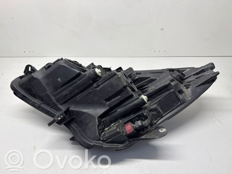 50954251c46cffd5fd5961c5c6036a00-9662e2fc754418847553c3789d2c6418_headlight_headlamp