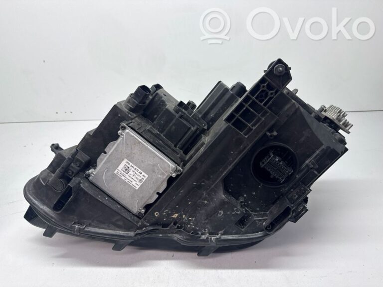 5cfb68d548322abacead7f9e334f4fee-f3374d0f376bb29708bfca570be9ca69_headlight_headlamp