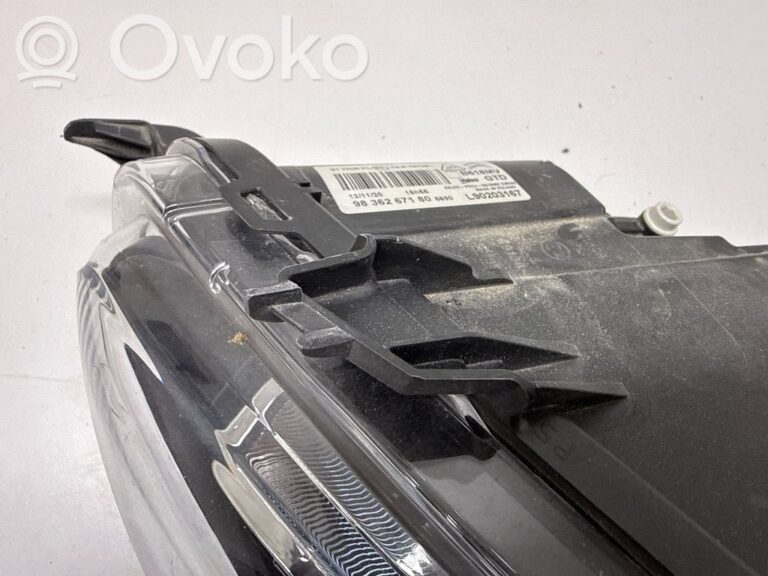 5de3277ad34c3b9af7b37a2083d8754d-1ef5125ad5bc8190e8b66a7a8c41a2fc_headlight_headlamp