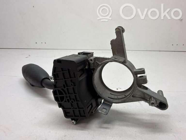 5de73f700b20f38b03facea56c0636b8-c497ada5299f9ce94d3ef860ea2fbc8b_wiper_control_stalk