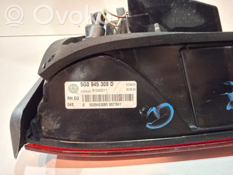 5e5b200cd8409abedd873ca7c6f31164-cb8256c03c584312ceb9e2ec59e8226a_tailgate_rear_tail_lights