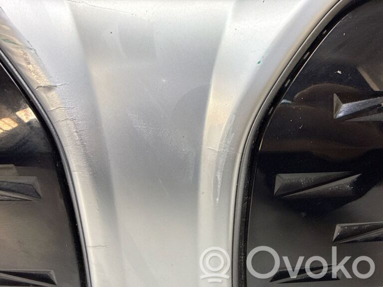 608cc67b7b177179867e235ec593fb1b-313f375c7411e404b2d1d6c803241d02_front_bumper_upper_radiator_grill