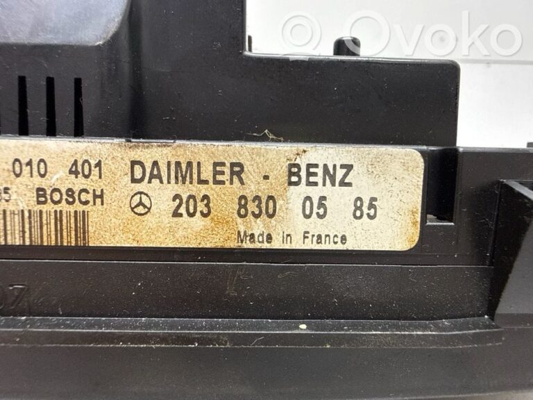 63e12d59a677dff78952339c160e36bf-98244ae43378ce64cc81c05f5c3d49b9_climate_control_unit