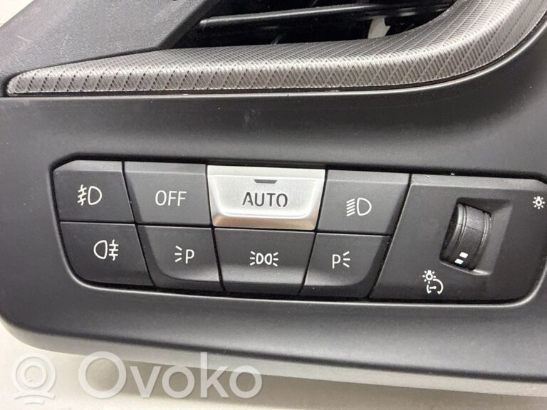 66384168f9fd5e22cb993d6560c8dc92-cdf0129cd0555f6a5820a35ae00b2f25_light_switch