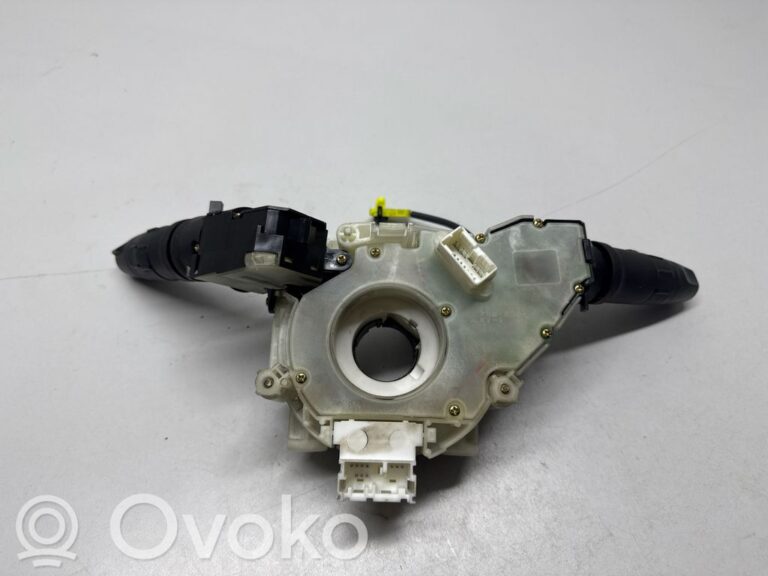 666fd7cce02fe51590771f9ee8d5f93b-917b2ccad170f9222fb2c19459863230_wiper_turn_signal_indicator_stalk_switch