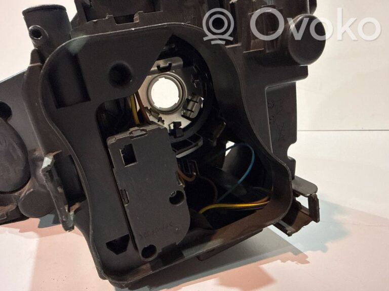 6824755961198720093a6822670728d7-ccdd9440b20b90667fa9c98ab887411e_headlight_headlamp