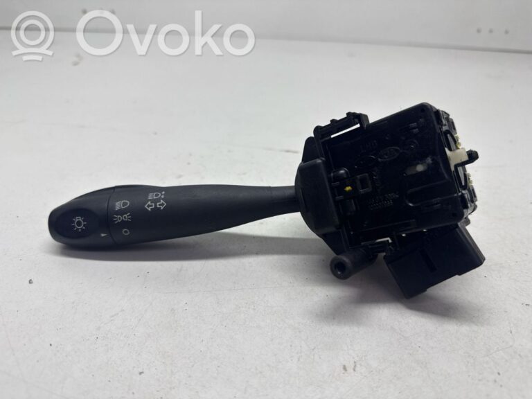 6a5f6dd5bf72bb2817990f72b0ef3734-f82570d869072ac83f3b13b4b201ab67_light_switch