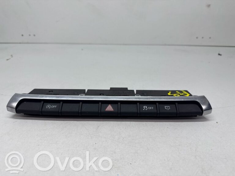 8a1ede0a90d4a72535352c904b124bad-9e03691288ff6faf63288d0b8f57698c_hazard_light_switch