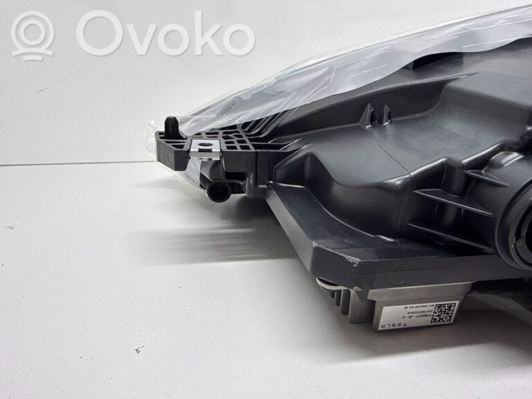 8fd18b3e744aa5d1abe5e9ca9ef66dba-5083b120b8d4a51d525d53a5bf23255b_headlight_headlamp