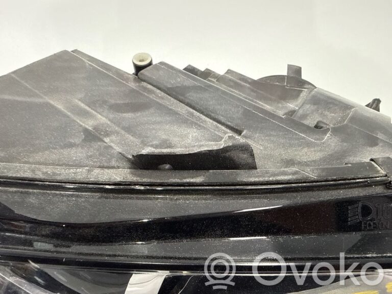 91385c7770e2cf9c78e6e952f991d73d-29d374c8357c72232eb236f856c6532e_headlight_headlamp