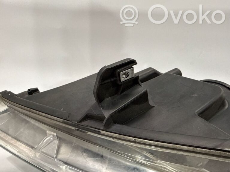 9d5a500512cb85276154256ffb90e473-23bc5656737d06df18db4768fbe7e0a7_headlight_headlamp