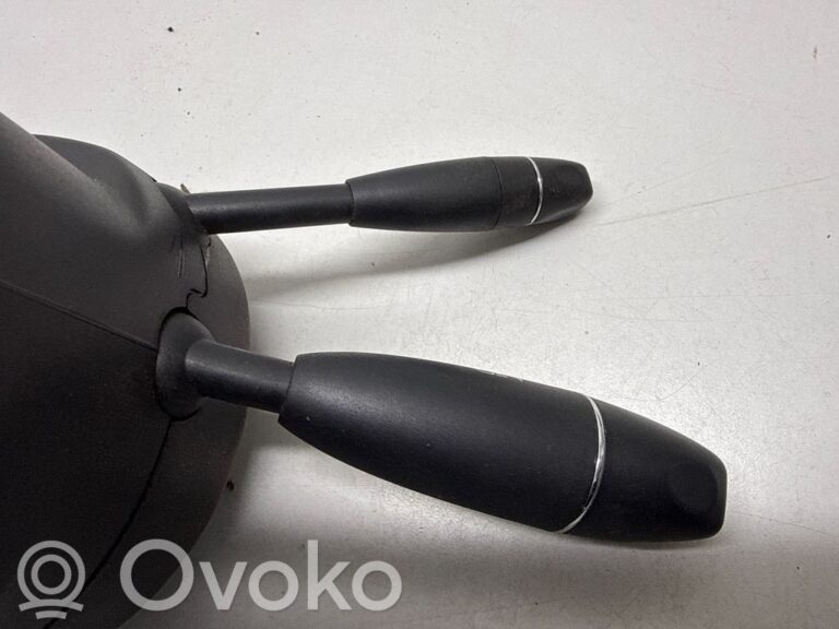 a31b25bbd0751269f53b75345d958ca9-mercedes_benz_c_w204_wiper_turn_signal_indicator_stalk_switch