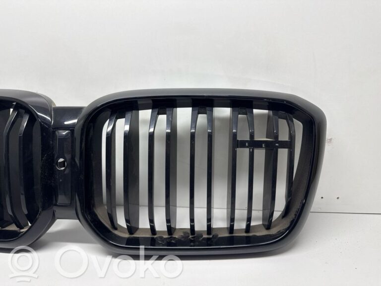 afa72e7996bbe2a615fc41ef265f00a7-9df40d5e88292750ea49610a86f7efed_front_grill