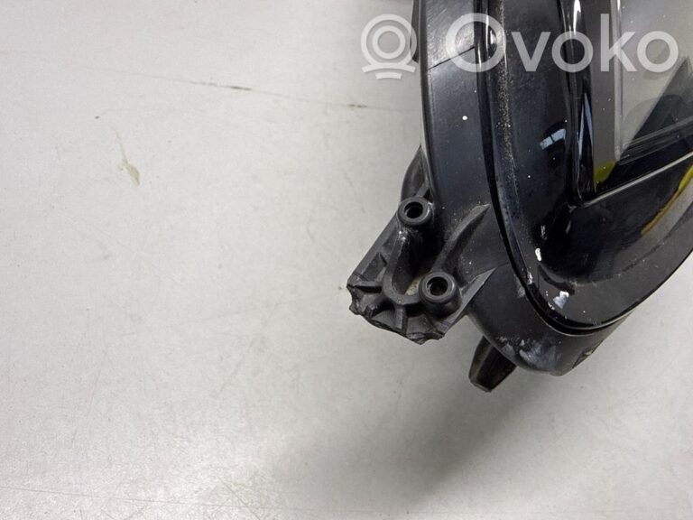 b152170b27ba3b413eafc0a116c453b0-b72f0bebd003bbdea5df2bf9ee2140a1_headlight_headlamp