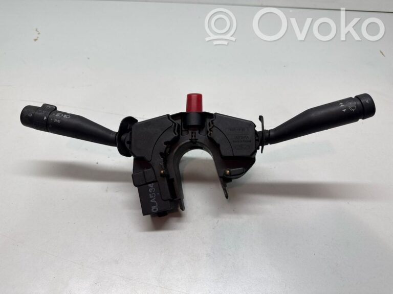 b672a9e45405aaebc7b77ff92719e5c7-50821ea658453ac8e6172ef078fc30f2_light_switch