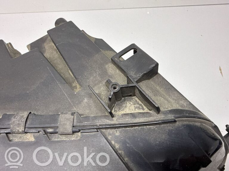 b827e999051be92321b8183cb2085390-821c4f2cbecb8d8cf253c3f18233b3df_headlight_headlamp