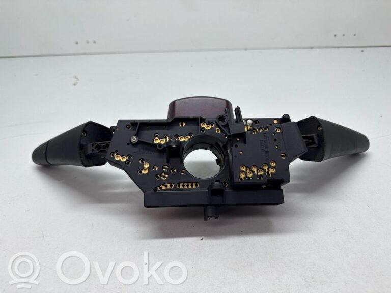 b9c908d5abca55b173ac962869bc5b40-690bfb9c00b91fe7152713c730c117a5_wiper_turn_signal_indicator_stalk_switch