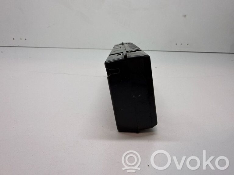 bf5b91384a4883d08338cf6e7a811f94-177d919bf9a3b653e01d755edfa21a1c_screen_display_small_screen