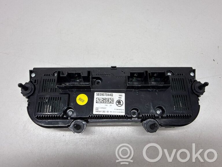 c3483bcf48a8e2a2fac63b5ee25a8fcd-66dc6c52d3b2b0b43c3bb21ca41fdfe5_climate_control_unit