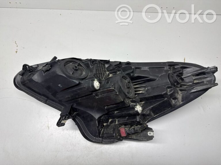 c7447f31e6f1d493b1d90ca4eb16c012-43c11ac1713feb6bcda6f9e1f3a133b9_headlight_headlamp