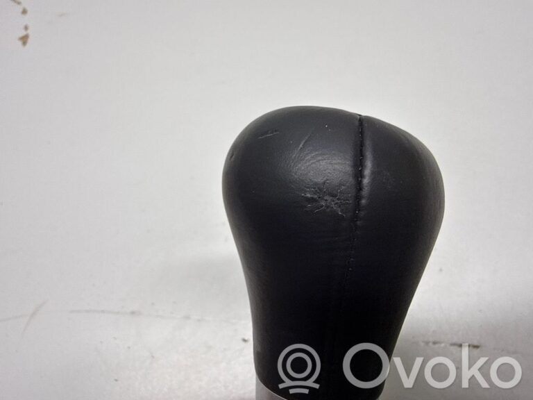 c95793198d14d07fd4c58eea57130384-e917cf2370d235d970d315d7fcf8c7ba_gear_lever_shifter_trim_leather_knob