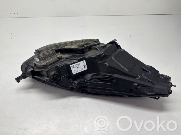 d6e8f897c133231b44dcce8811bb532c-5ccd75ae62c224767fb90e63cc4a569a_headlight_headlamp