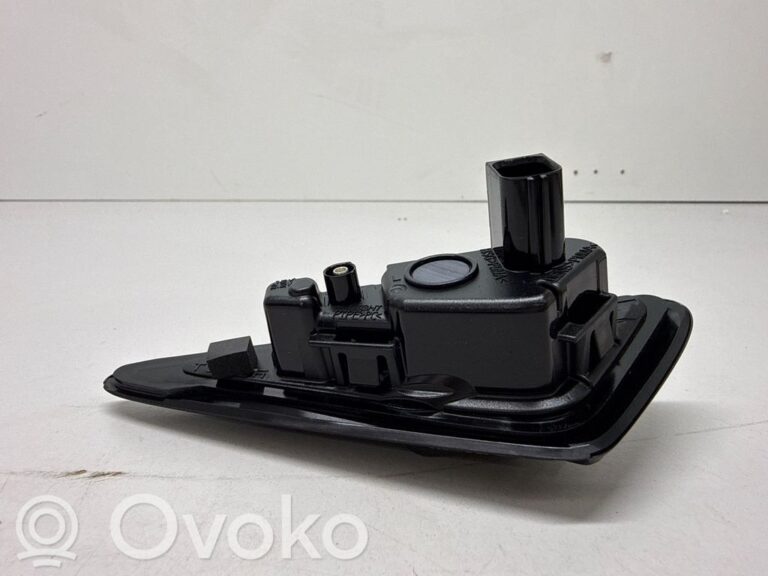 d75571afce59558b0ec06cac8e6c5d43-be52495f3709ede0b7701bcb233fd067_side_fender_camera