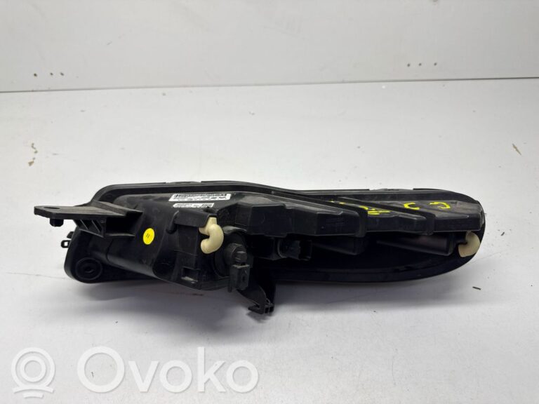 e2c619e5e067e8a3b60bae1a74029805-633df876488296d1da233a0e3bab86e7_headlight_headlamp